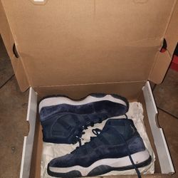 Jordan 11 Retro Midnight Navy WMNS 9