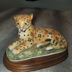 Cheetah Figurine vtg leopard puma anthropomorphic Lefton porcelain