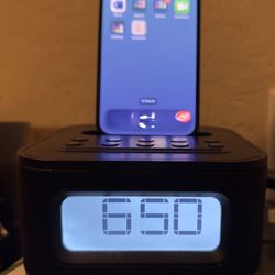 iHome Charging-Radio-Alarm For iPhone 