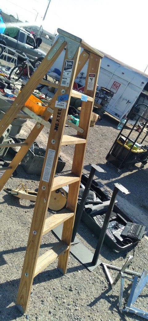 Ladder 6ft $25