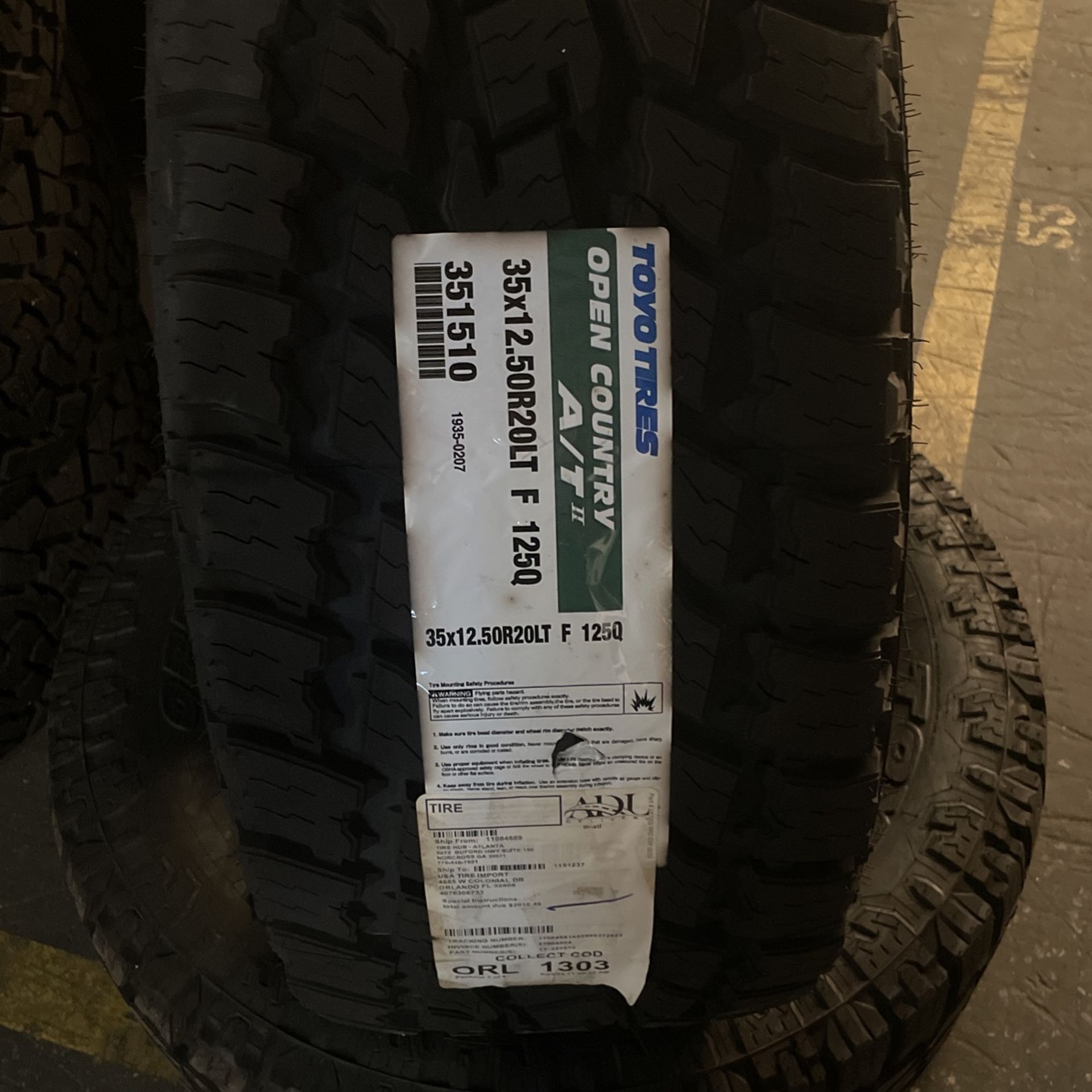 35x12.50R20 Toyo Tires A/T