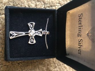 CROSS NECKLACE