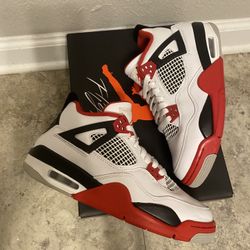 Jordan 4 Fire Red Size 6Y