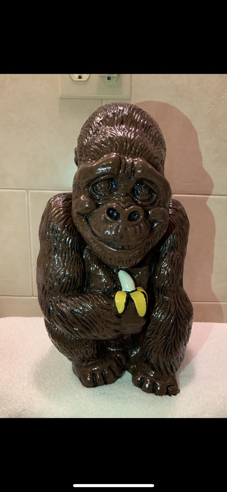 Monkey Holding, Banana Statue