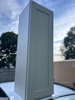 Two wall cabinets, 1 drawbase (3draws)