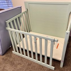 Mini Crib/Day Bed