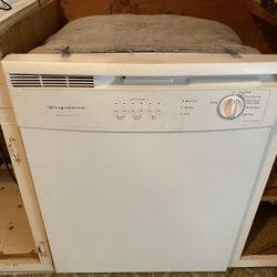 Frigidaire Dishwasher 