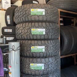 35x12.50r17 New Tires