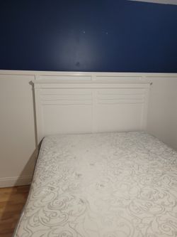 Queen Size Bedroom Set