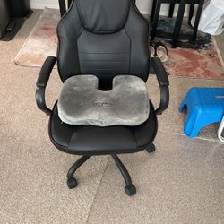 Computer chair 