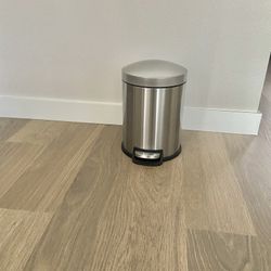 5 L/1.32Gallon Stainless Steel Step Trash Can 
