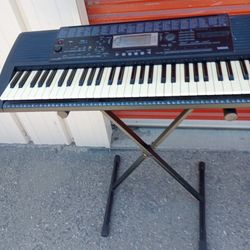 Yamaha Keyboard