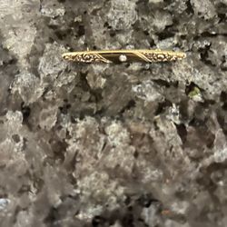 Vintage Gold Toned Rhinestone Pin 