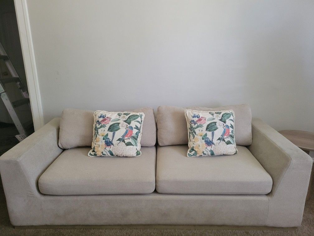 Sofa, Dining Table, End Table, Coffee Table, Kitchen Juicer