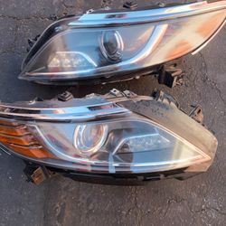2013-2016 Lincoln Mks Complete Xenon Hid Headlights With All The Accessories Oem. 
