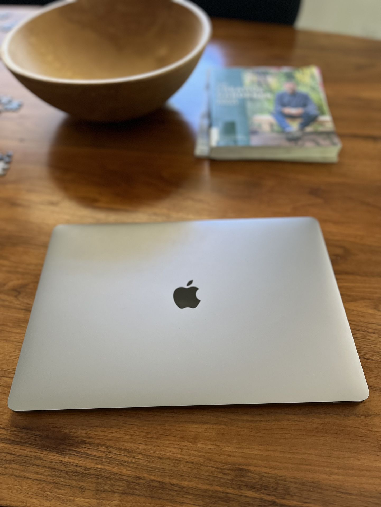 MacBook Pro 15in 2018 Fast Like New TRADES!***
