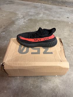 Adidas Yeezy Boost 350 V2 Core Black Red Size 8