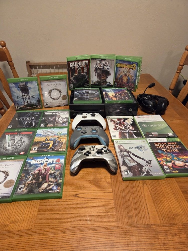 Xbox One W/ 17 Games + Controllers & Headset