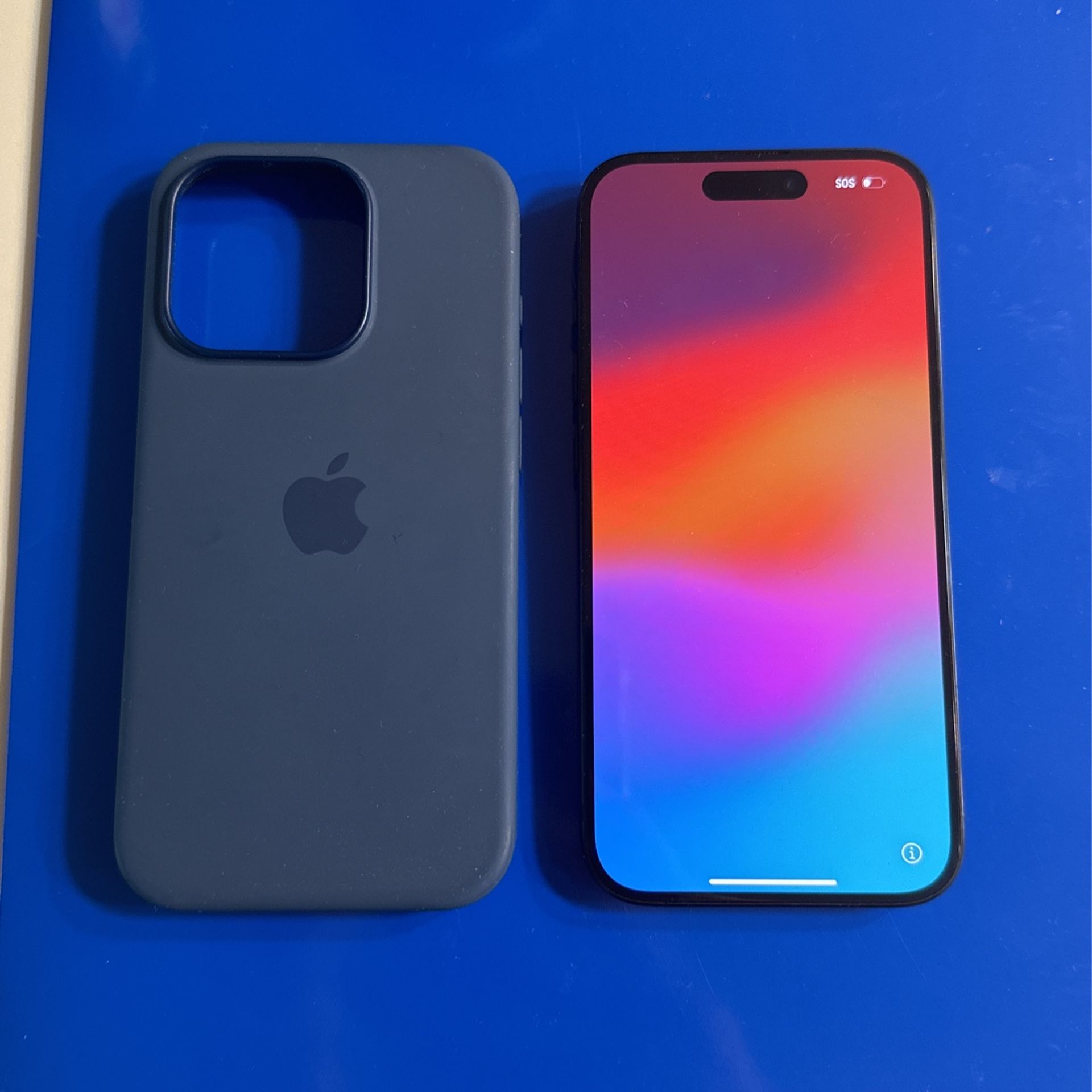 iPhone 15 Pro Blue