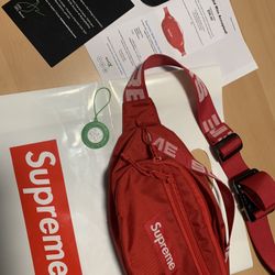 Supreme Waist Bag SS18 RED