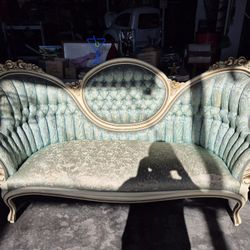 Victorian Antique Collectible Vintage Furniture 
