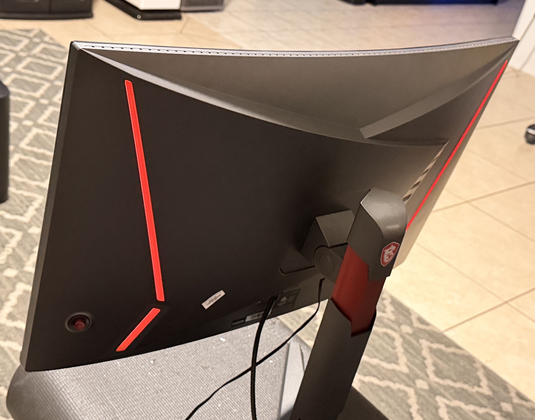 MSI G273CQ, 27" Gaming Monitor, 2560 x 1440 (QHD), VA, 170Hz, FreeSync Premium, HDR Ready, HDMI, Displayport, Tilt, Black 