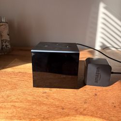 Fire TV Cube | Hands-Free with Alexa and 4K Ultra HD | Streaming Media Player