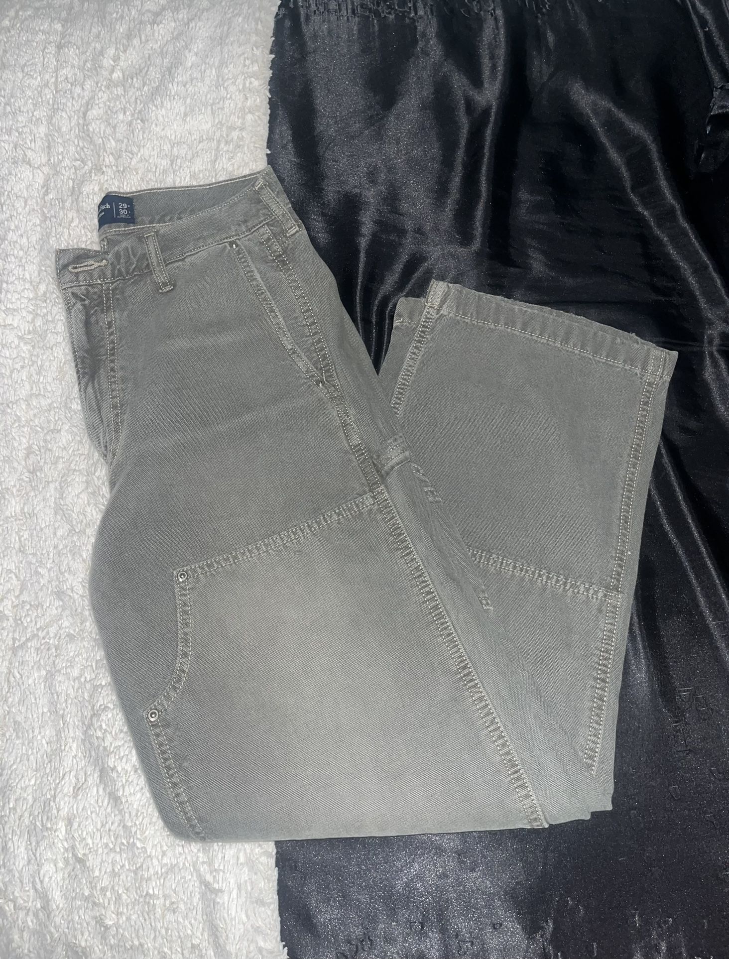 (BRAND NEW) Olive Green Carpenter Pants 29/30