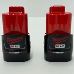 Milwaukee New 1.5 Ah Battery M12 2x $70nuevos 