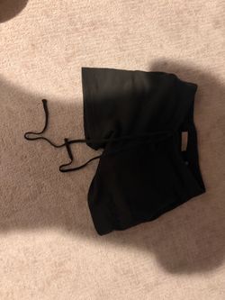 Black Essential shorts