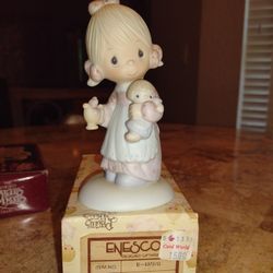 Precious Moments Figurine E-1373/G   Triangle Marking