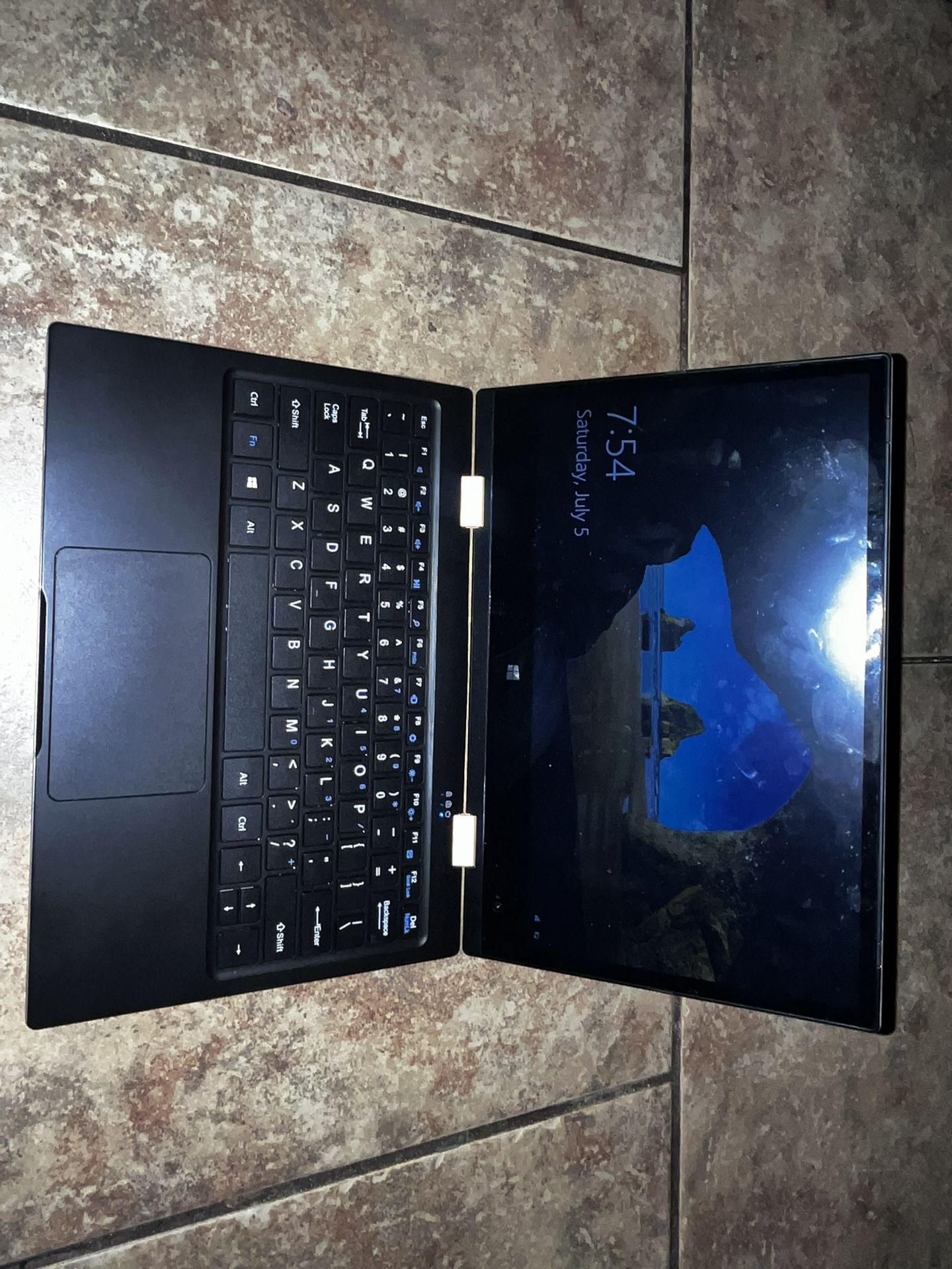 Laptop With Touch Screen