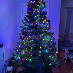 9Ft Christmas Tree 750 LED
