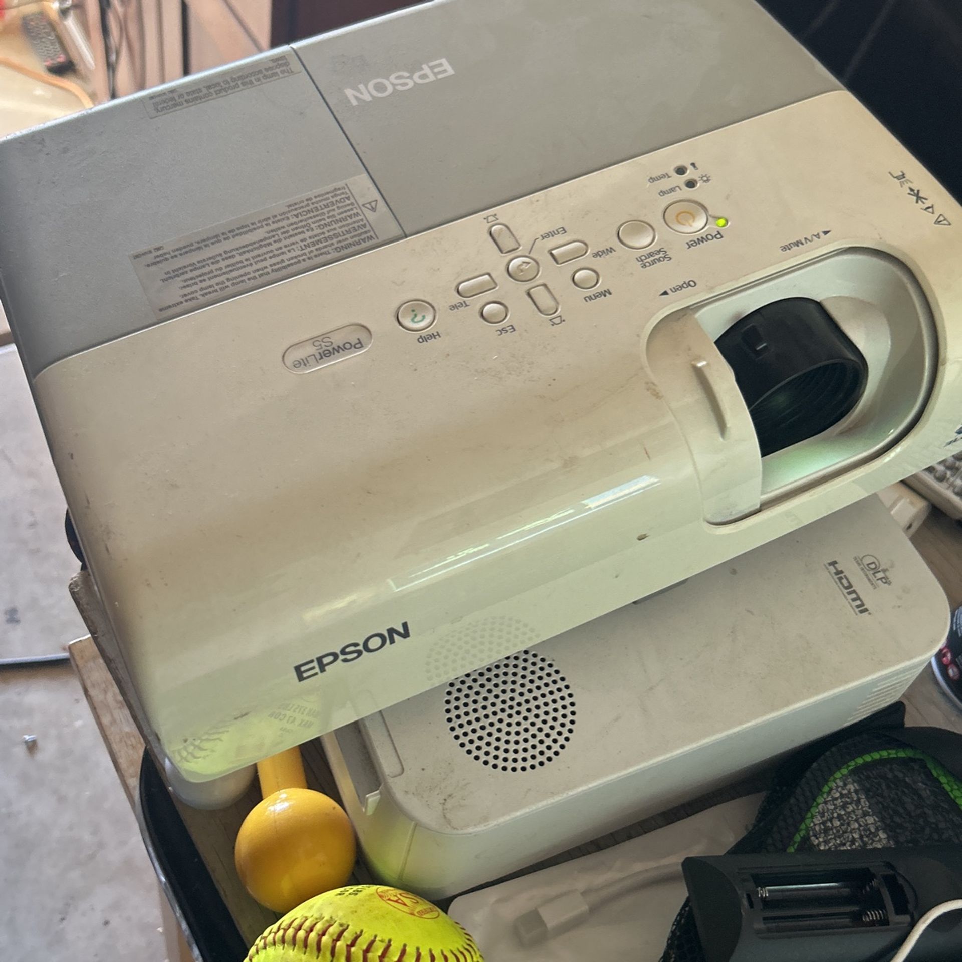 Epson Powerlite S5 projector