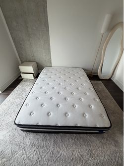 Queen mattress