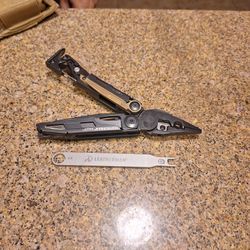 Leatherman Mutt Multitool 