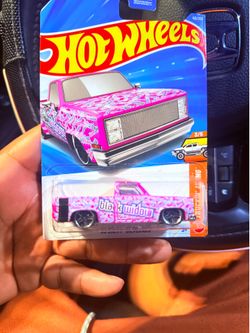 Hot Wheels '83 Chevy Silverado Black Widow