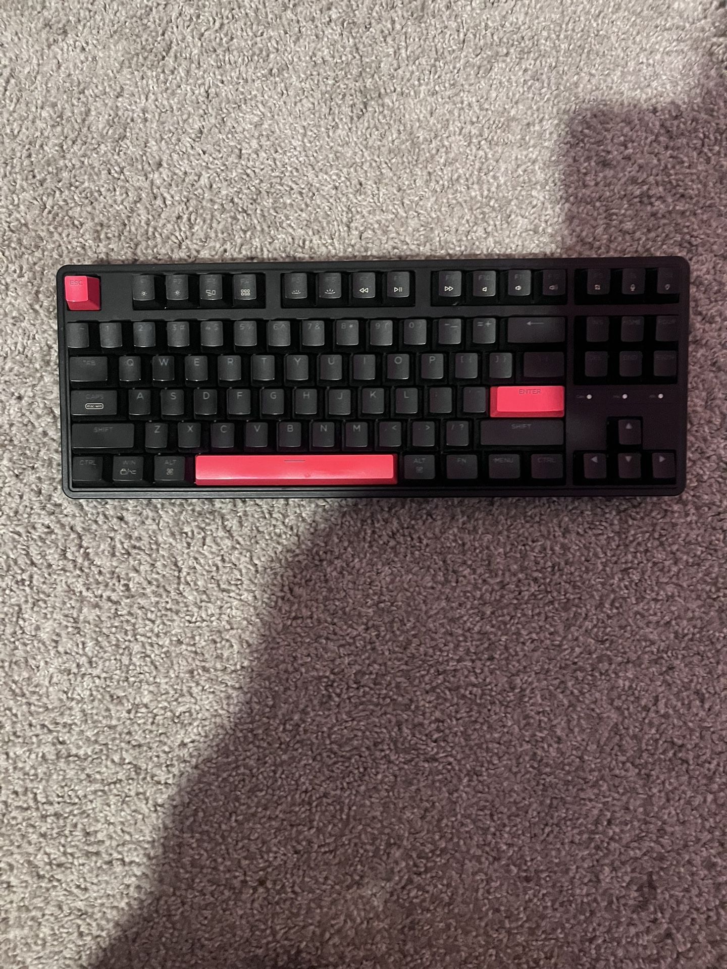 Keychron C3 Pro QMK/VIA Custom Gaming Keyboard, Programmable 87 Keys Compact TKL Layout Gasket Mount, Red LED Backlight