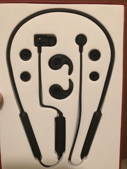 Wireless headphones earphones