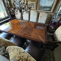 Expandable Dining Room Table + Chairs 