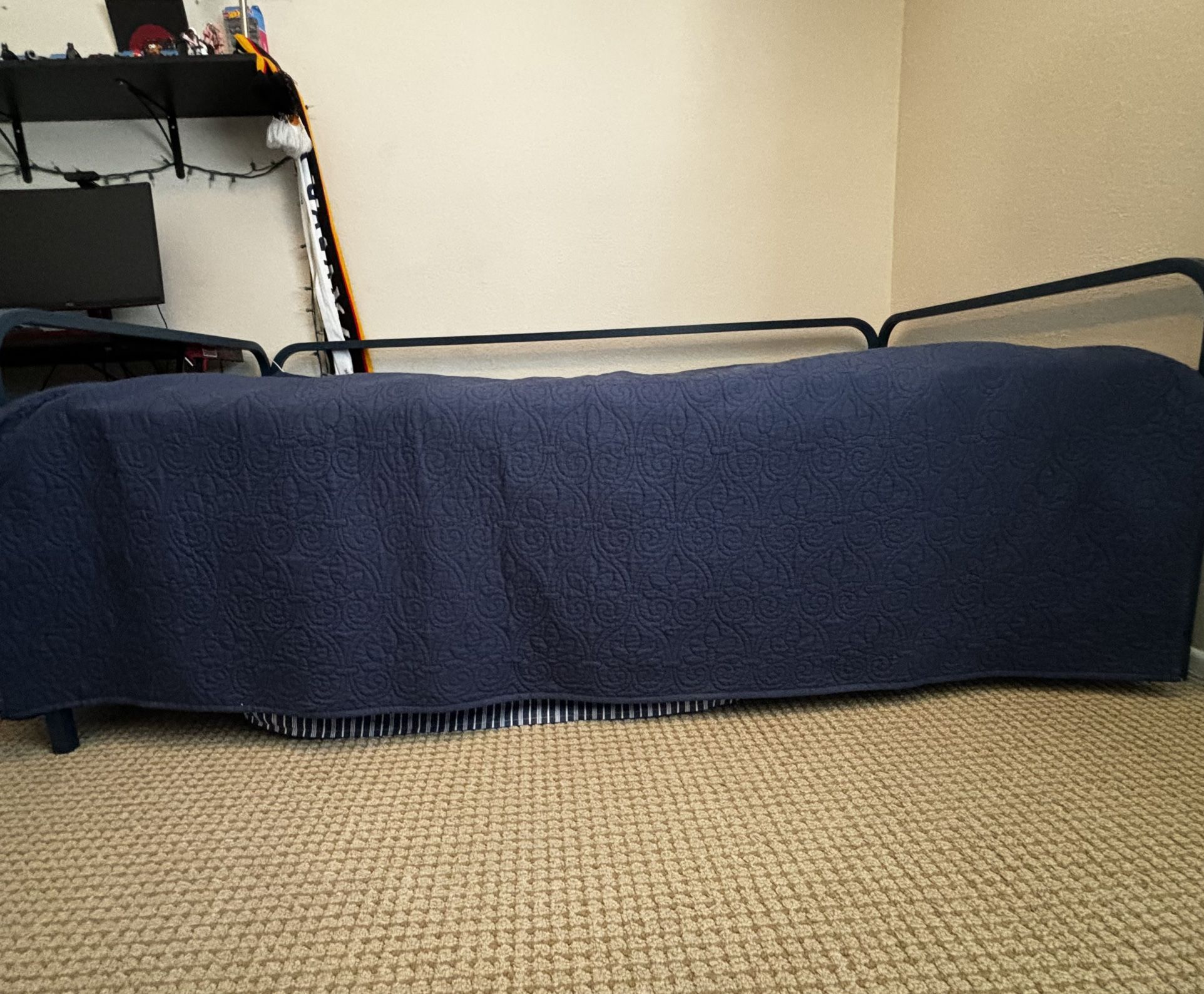 Used Excellent Condition Daybed Twin Size