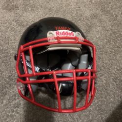 Ridell Large Helmet And Pads 