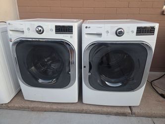 Washer and dryer set