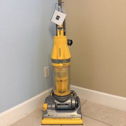 Dyson DC07 all floors upright vacuum