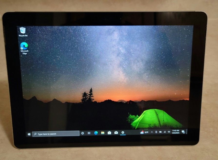 VERY NICE MICROSOFT SURFACE GO TABLET PC