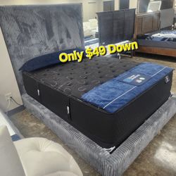 Bedroom Furniture Beds 🛌 Mattress Available 