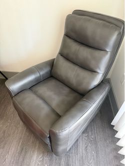 Recliner chair