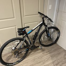 Marin pioneer online trail 29er