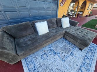 Beautiful Couch With lounge totally Deep Clean Good Condition No Stains No Smell