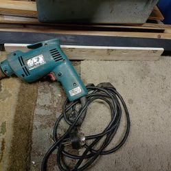 Makita Model 6510LVR Corded 3/8"  Drill